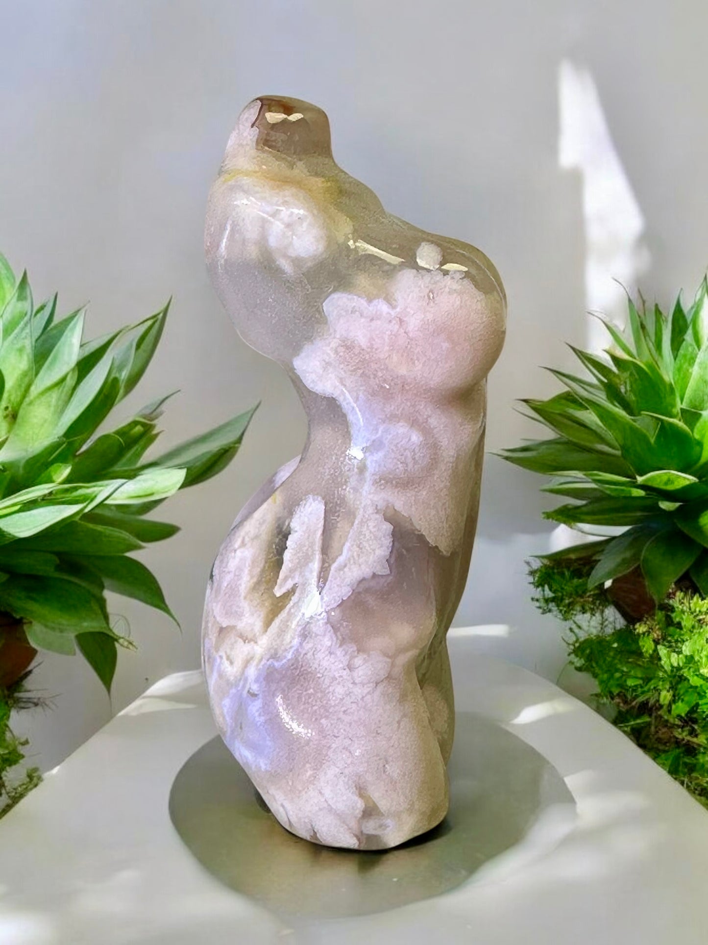 Flower Agate Woman’s Body