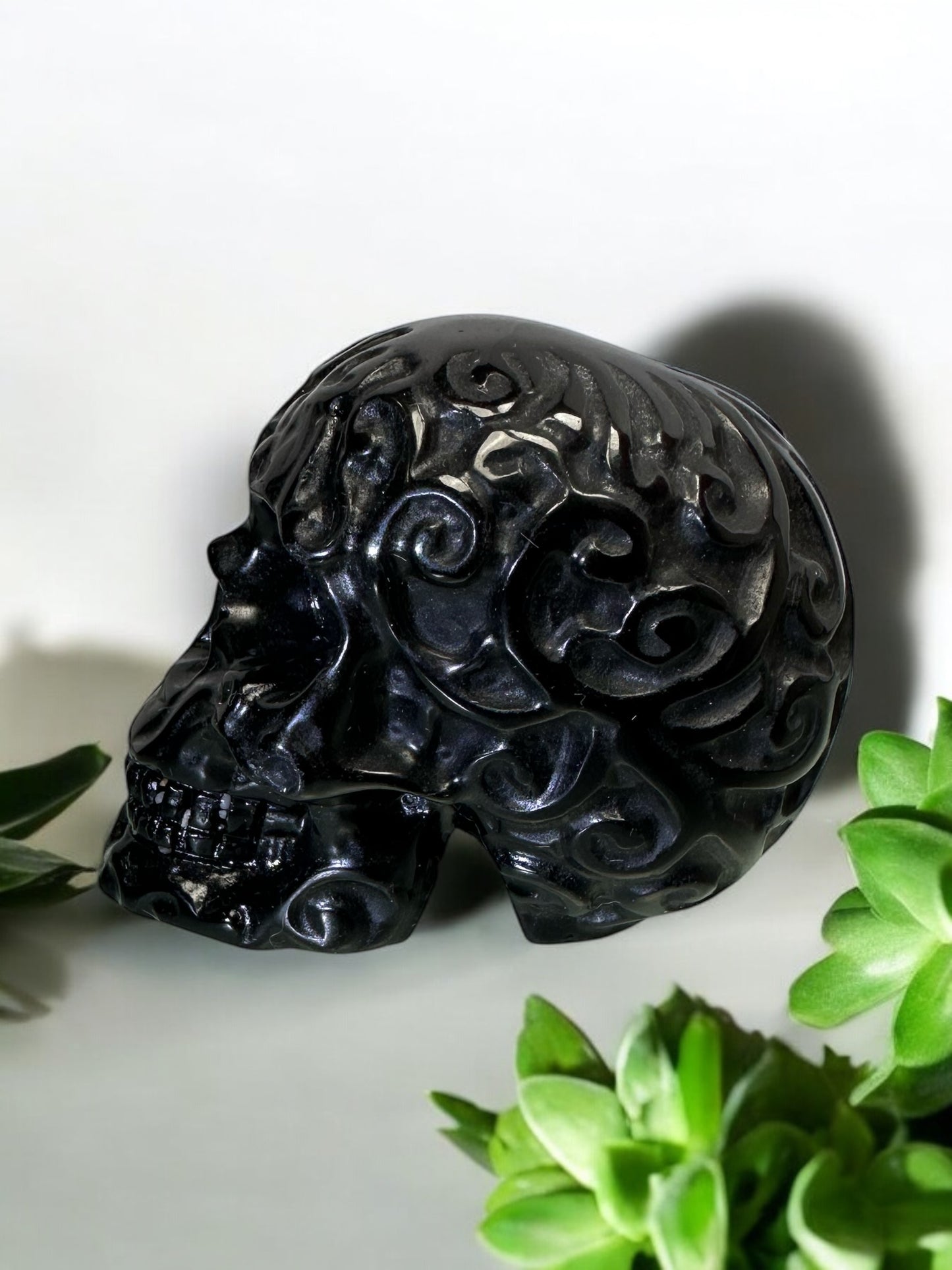 Obsidian Fancy Pattern Skull
